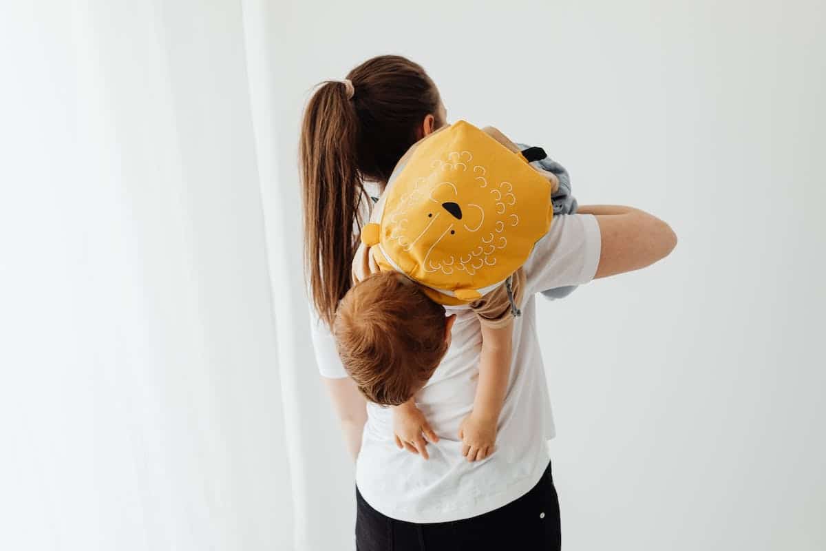 enfant  cartable